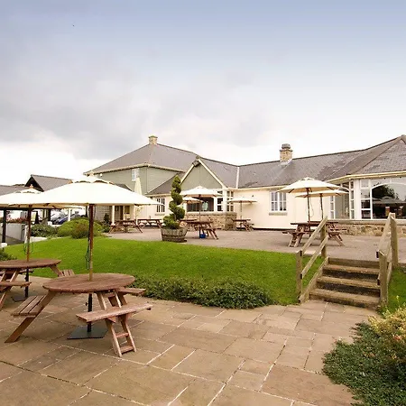 Premier Inn Truro-3