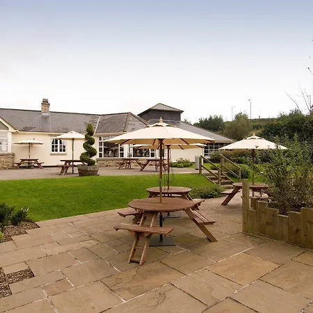 Premier Inn Truro-2