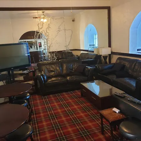 Elmhurst Hotel-3