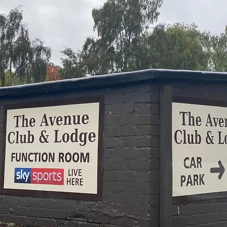 The Avenue Club And Lodge-2