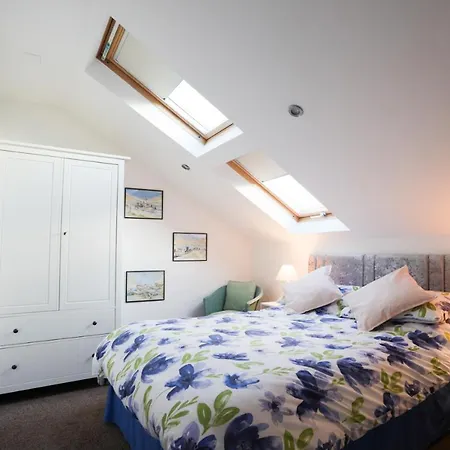 Crackin View Guest House-3