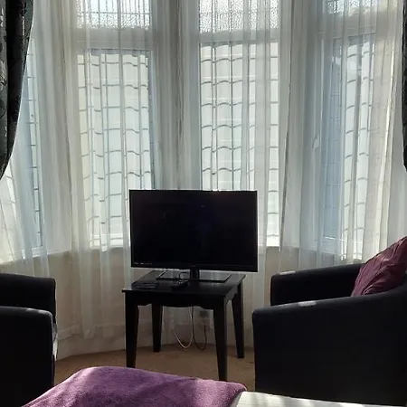Kronmore Guest House-2