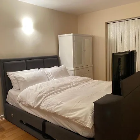 Birmingham Guesthouse-2