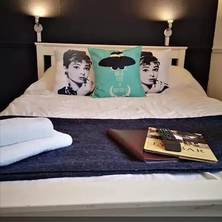 Lynbar Hotel-2