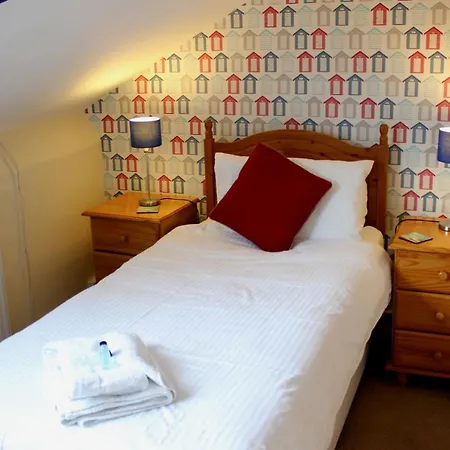 Esplanade Gardens B&B-2