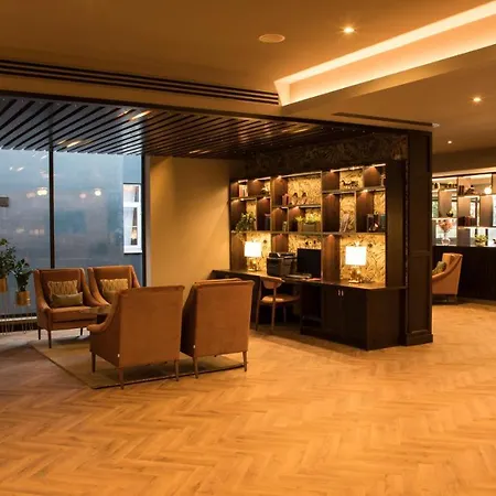 Four Points By Sheraton London Gatwick Airport-3