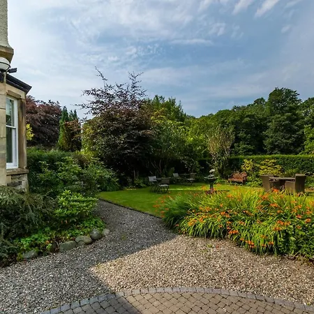 Chestnuts Guest House (Adults Only)-2