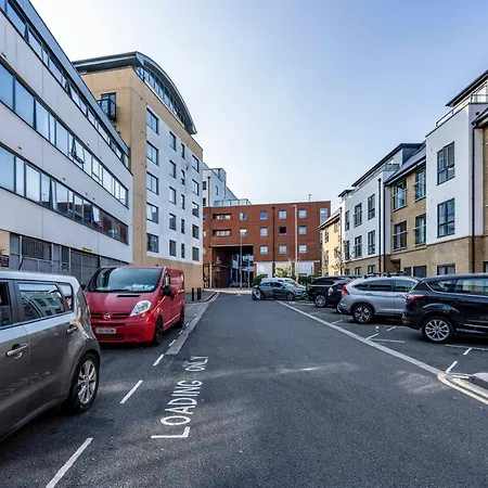 Mpl Apartments - Queens Broadway F3-3