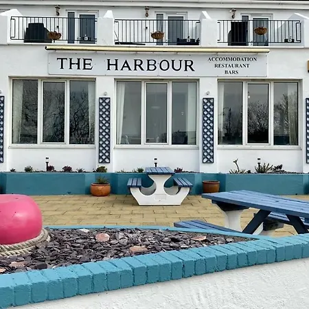 The Harbour Bar & Bistro-3