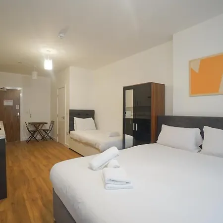8 Stanley Street Apart-Hotel-3