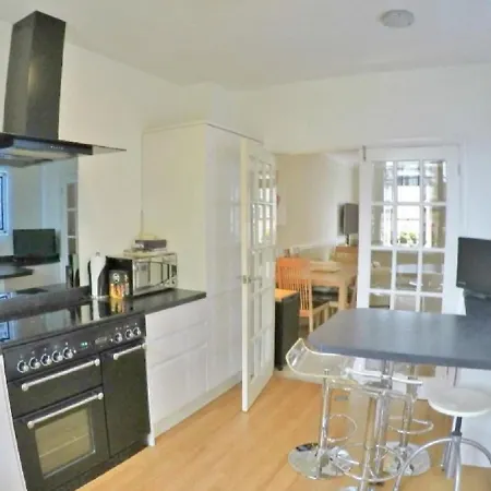 The Quay - Old Town Poole B&B - Great Location - Secure Free Parking-2