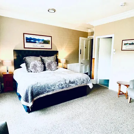 Invergarry Hotel-2