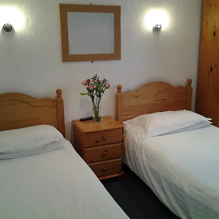 Abingdon Guest Lodge-2