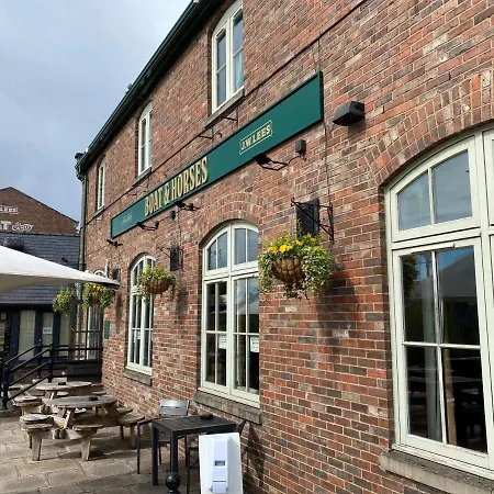 Boat & Horses Inn-2