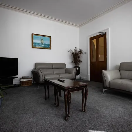 Claremont Guesthouse-2