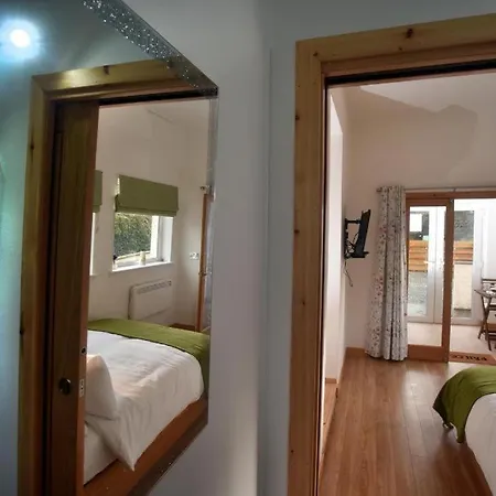 The Walled Garden Room-2