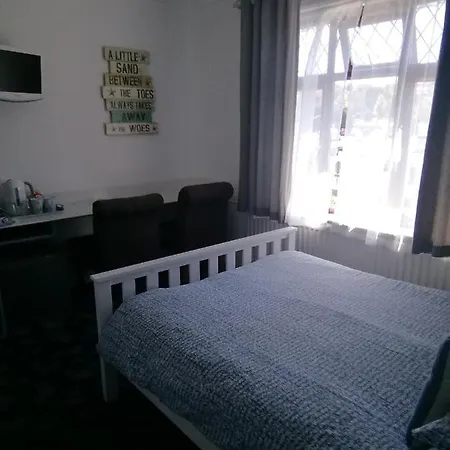 Railway Cottage-3
