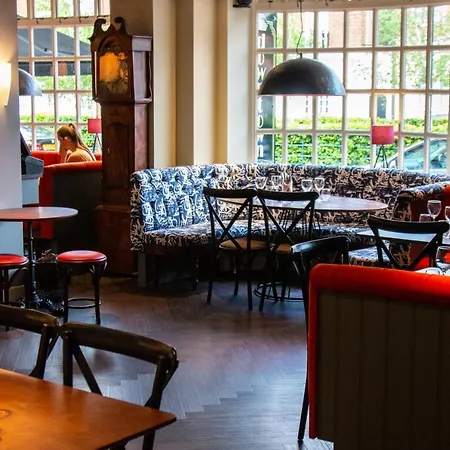The Broadway Hotel-2