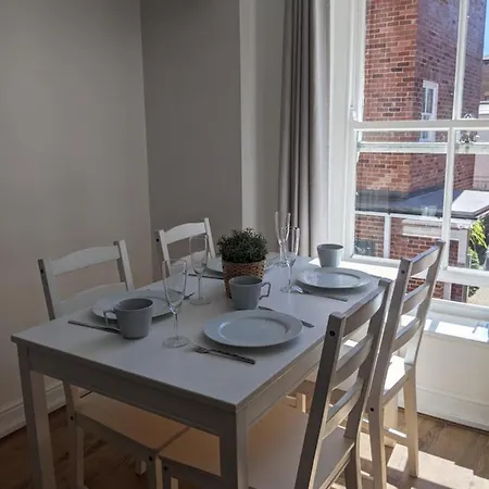 Riverside Apartment York-3