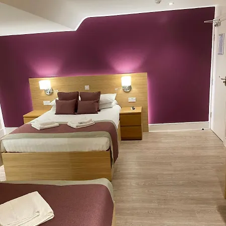 Holtwhites Hotel-2