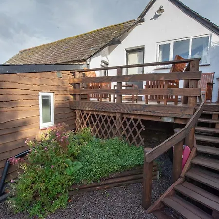 Steps Farmhouse B&B-2