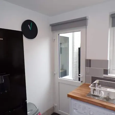 City Beach Airbnb Southend On Sea,-3