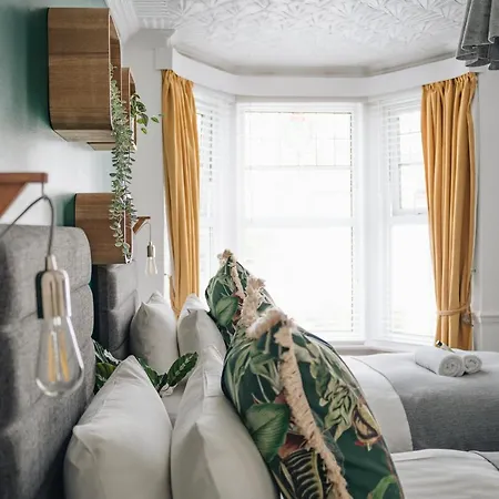 Cloves Boutique Bed & Breakfast-2