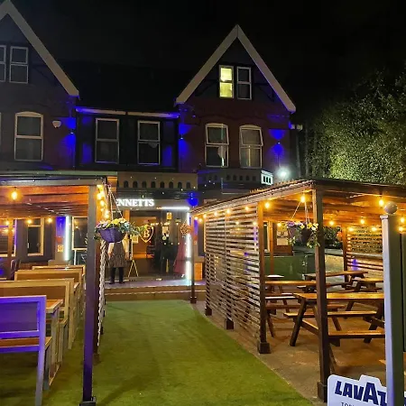Bennetts Hotel-3