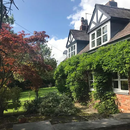 Rylands Farm Guest House-2