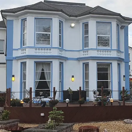 Tor Dean Guest House-2