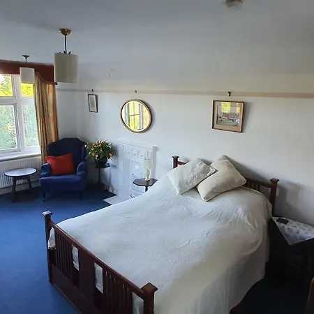 Inverloddon Bed And Breakfast, Wargrave-3
