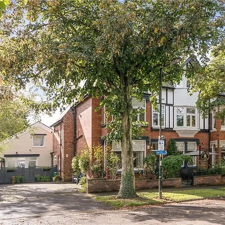 Acorn Lodge Harrogate-2