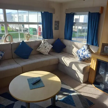 Fanfare Seaview Ingoldmells 6 Berth 3 Bedrooms Fanfare Free Wifi-3