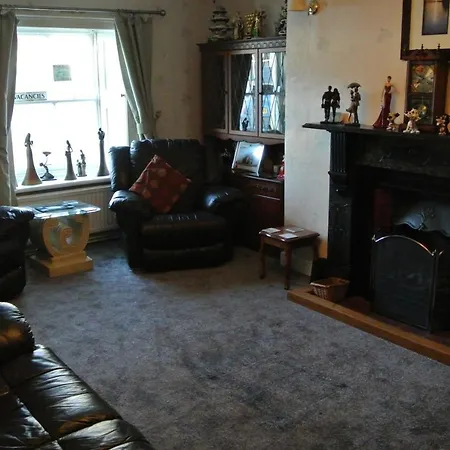 Old Castle Farm Guest House-2