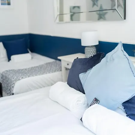 Ocean Breeze Rooms-2