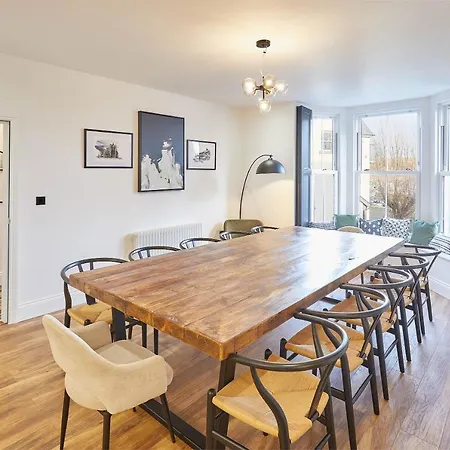 Host & Stay - Albion House-3