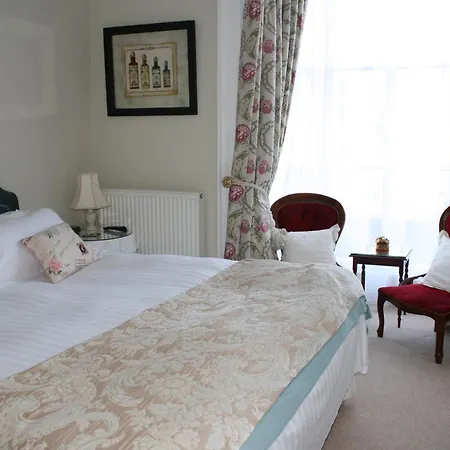 Holmwood House Guest Accommodation-2