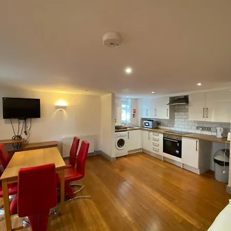 Contractors Guest House-3