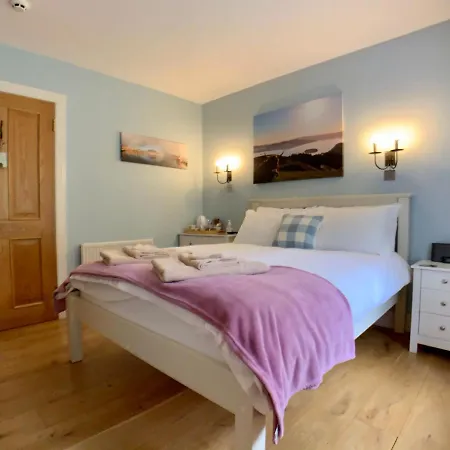 Ewich House B&B-2