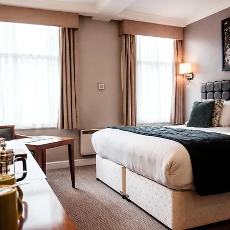 The Mad Hatter Hotel-3