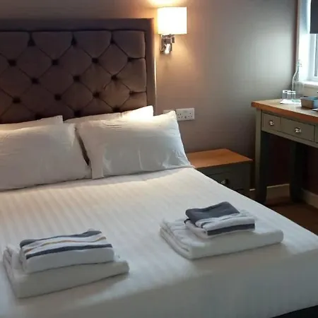 The Skye Bridge Hotel-3