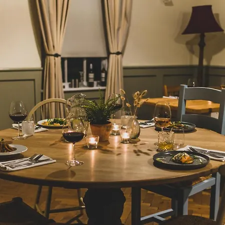 Kedleston Country House B&B-3