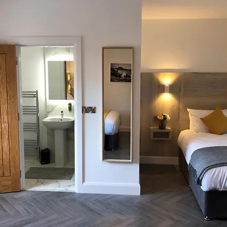 Mcnaughton Guestrooms-2