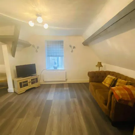 Bay Court-2