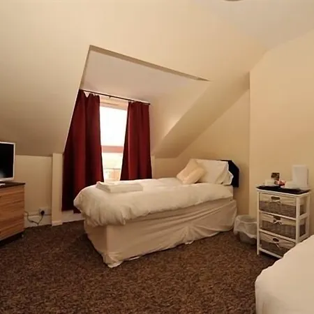 Gail'S Guest House-3