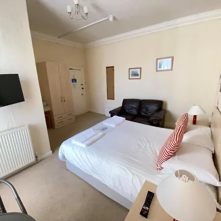 Weymouth Beach B&B - Adult Only-3