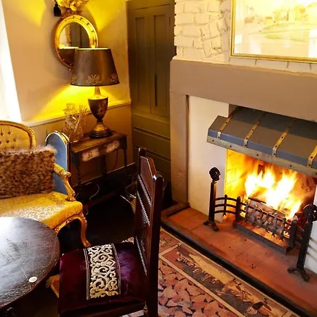 The Garden House Inn-3