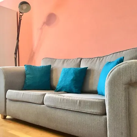 Lovely Studio Room In The Heart Of Kingston Upon Thames-3