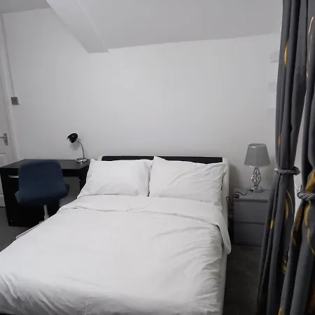 Cozzy Accommodation-3