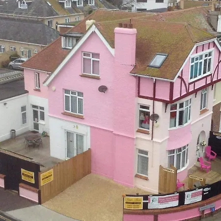 Barbie House: Beachfront Apartments with Beauty Amenities-3